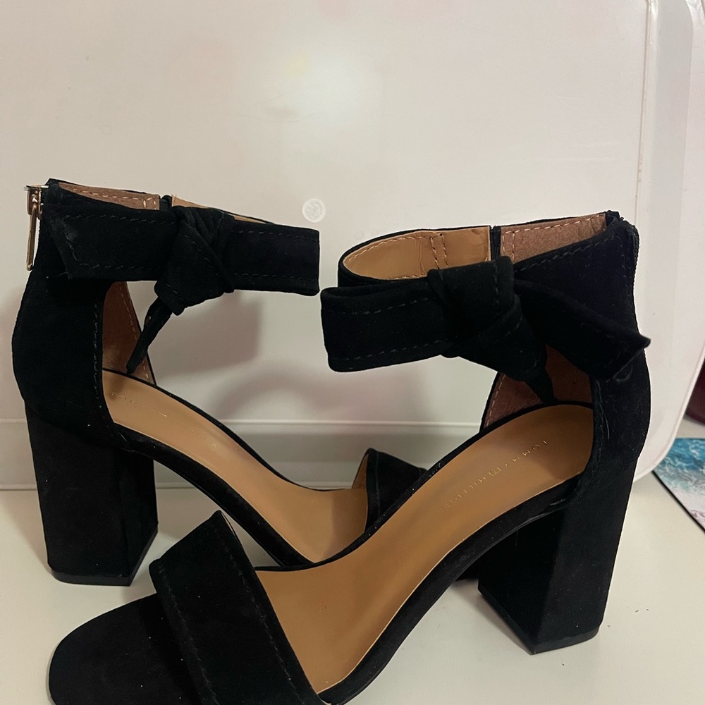Tommy Hilfiger Black Women's Heels with Bow Detail